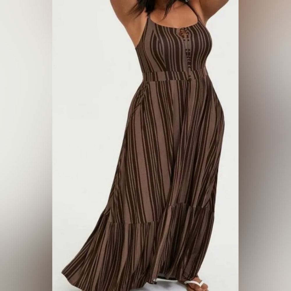 Torrid Size 2 Maxi - image 1
